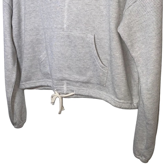 Paper Crane cropped gray and white micro striped popover hoodie Sz M‎ - Picture 3 of 6